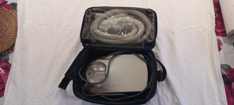 Fisher and Paykel, Model 221 CPAP Unit Carousel 1