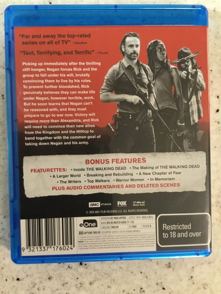 The Walking Dead Complete Seventh Series Carousel 2