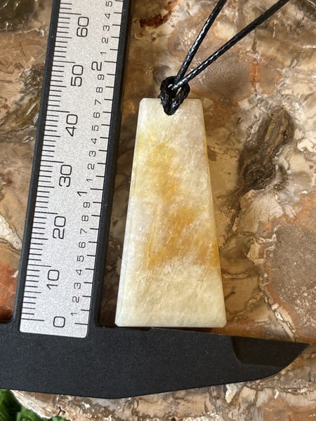 Moonstone necklace 1715 Carousel 2