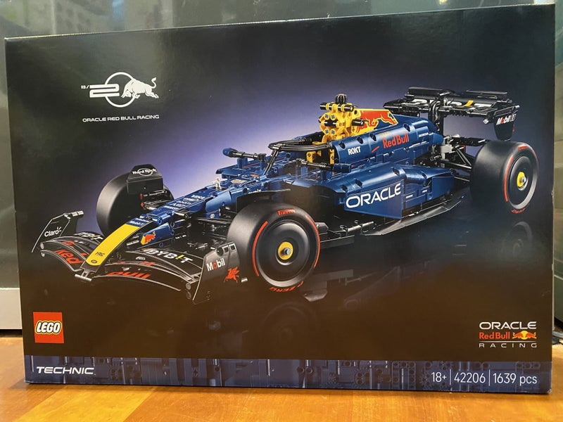 LEGO Technic 42206 Oracle Red Bull Racing RB20 F1 Car + Afterpay Carousel 8