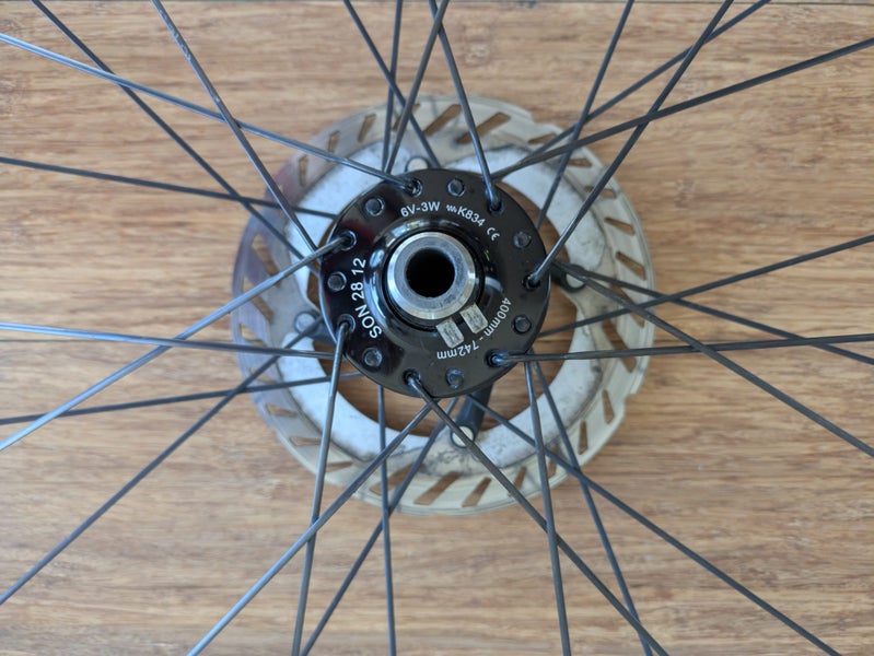 HUNT 30 Carbon Disc Son 28 Dynamo 700c Wheel Carousel 1