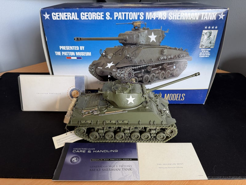 General George S.Patton's M4-A3 Sherman Tank. Scale 1:2464142355858689111
