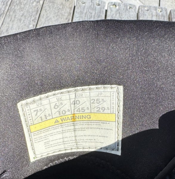 Ronix District Wakeboard & boots_bindings - like new!64142356245889113