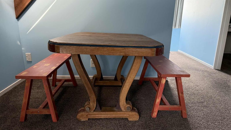 Vintage diner table + 2 Benches64229357882497110