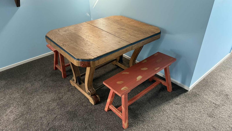 Vintage diner table + 2 Benches64229357882497111