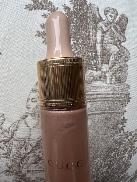 BEAUTIFUL lluminateur GUCCI de Beauté Highlighter Carousel 6