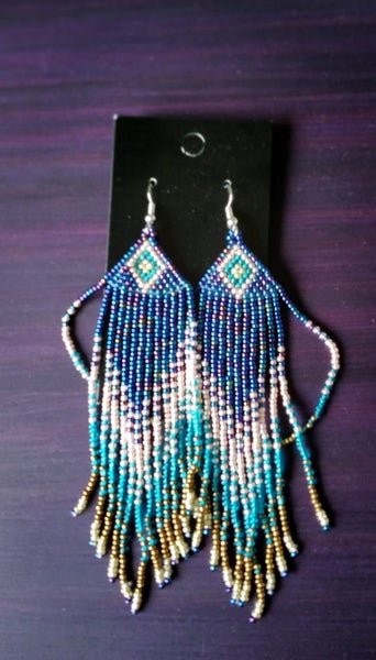 Beaded Earrings Carousel 1