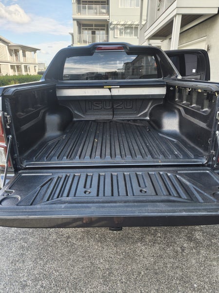 2022 Isuzu D-Max X-Terrain Double Cab64141751874689114