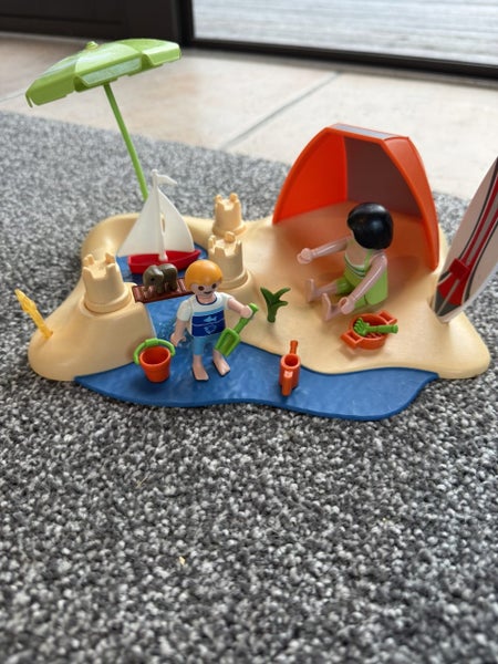 Playmobil vintage beach set. Carousel 1