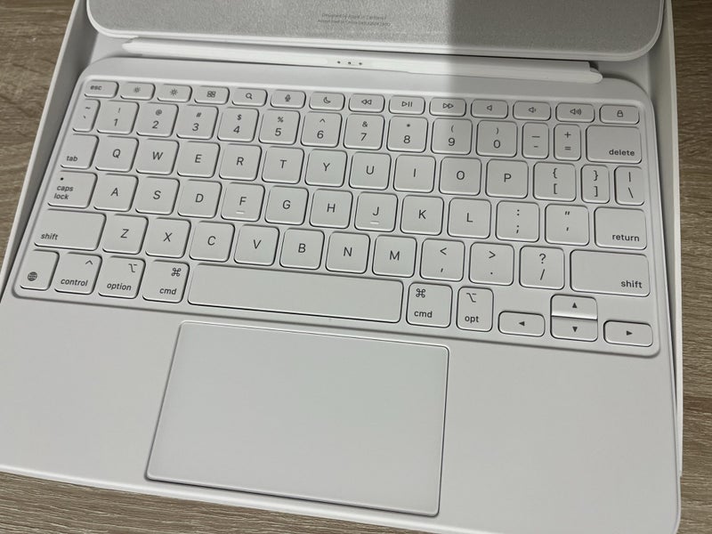 Apple Magic Keyboard Folio for iPad (10th Generation)64142557880578111