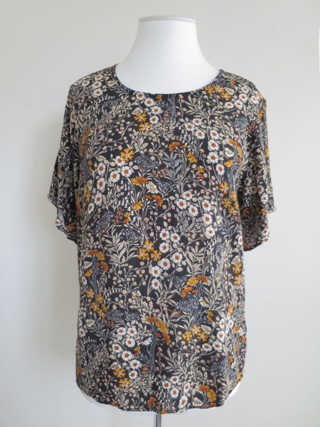 WILD SOUTH NZ *Gorgeous Florals Printed Viscose S/Sleeves Top* 12/14 Carousel 1