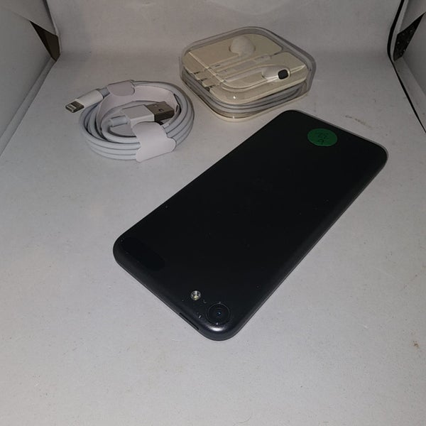 Apple iPod Touch 32GB 6th Gen Carousel 3