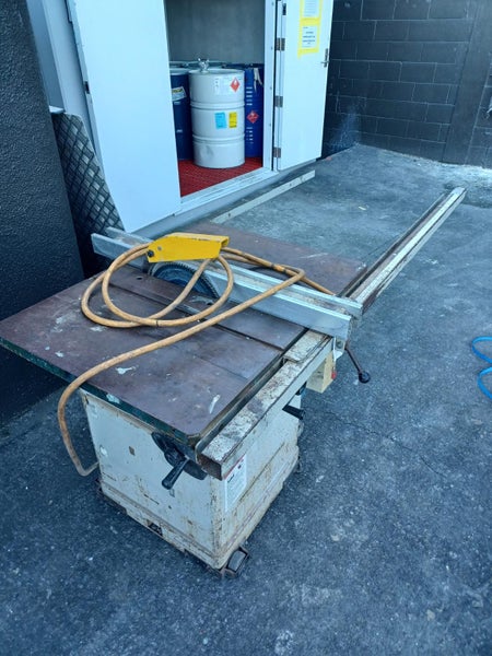 Table Saw #264350950618497111