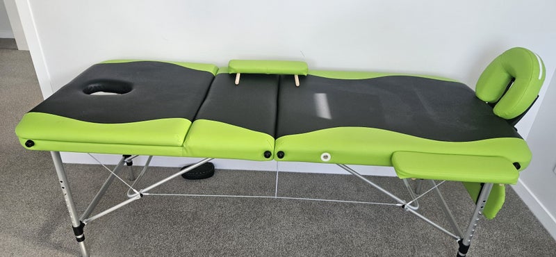 Massage Table Carousel 1