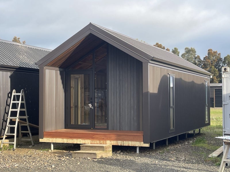 30m2 internal floor space Portable cabin /Tiny Home Shell only64220111735427114