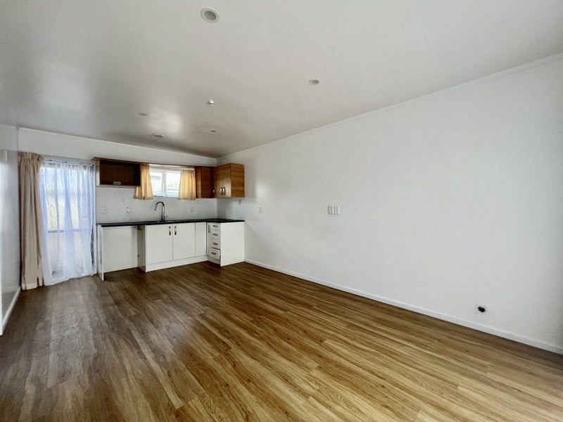 Hillcrest, 4 bedrooms64426206675201114