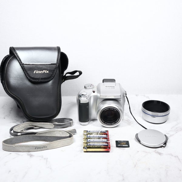 Fujifilm Finepix S304 (2002) | 3.2MP CCD Sensor | Vintage Y2K | *AFTERPAY* Carousel 1