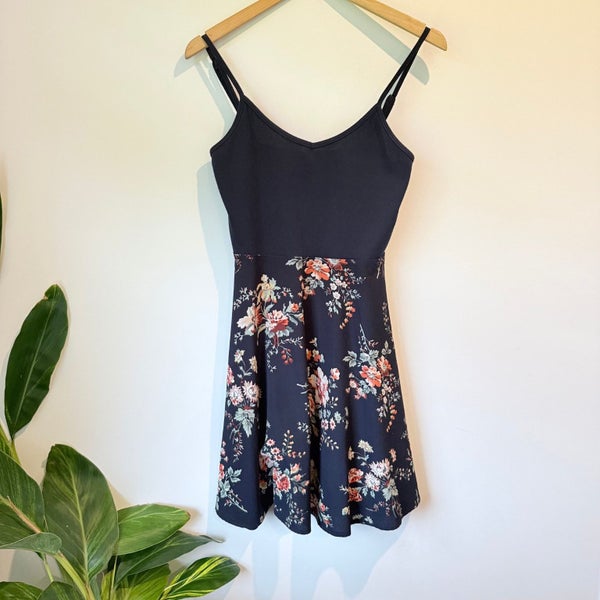 Mirrou Fit & Flare Dress - Dark Top & Floral Skirt Combo, Size 8 Carousel 1