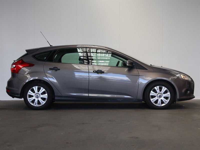 2012 Ford Focus AMBIENTE 1.6 A H64295486211458113
