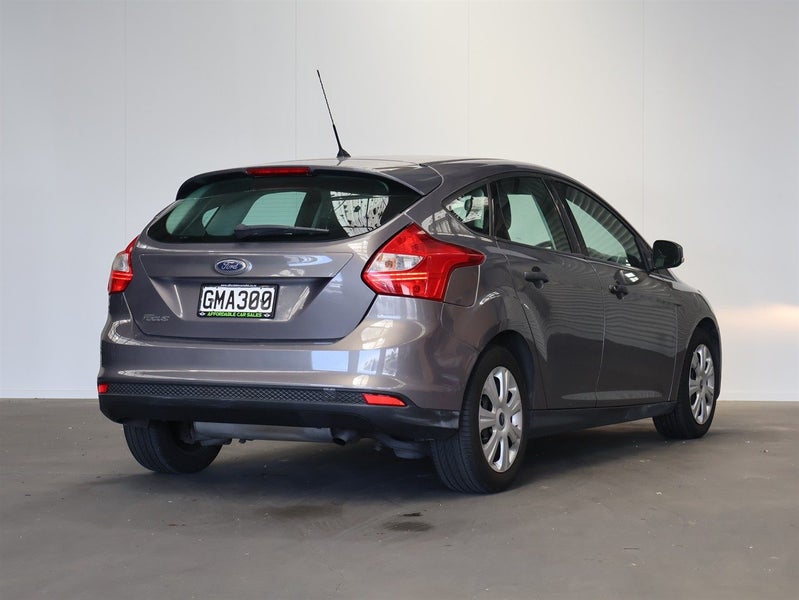 2012 Ford Focus AMBIENTE 1.6 A H64295486211458114