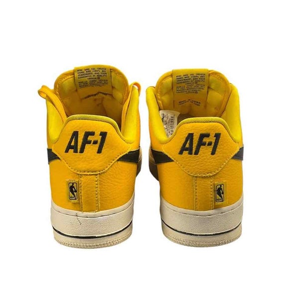 NIKE AIR FORCE 1 NBA AMARILLO SHOES Carousel 4