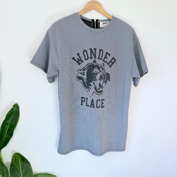 24/7 Wonder Market & Wonder Land Houndstooth Top Carousel 1