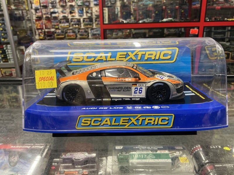 1/32 SCALEXTRIC - AUDI R8 LMS No.26 TEAM PHOENIX RACING #C3060 Carousel 1