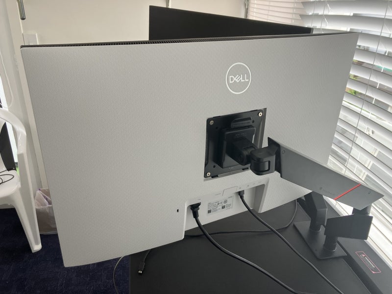 Dell 27" FHD Video Conferencing Monitor – Excellent Condition (Bought Feb 2024)64142778308482111
