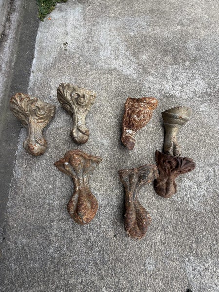 Cast Iron Bath Claw Feet x 7 Carousel 1