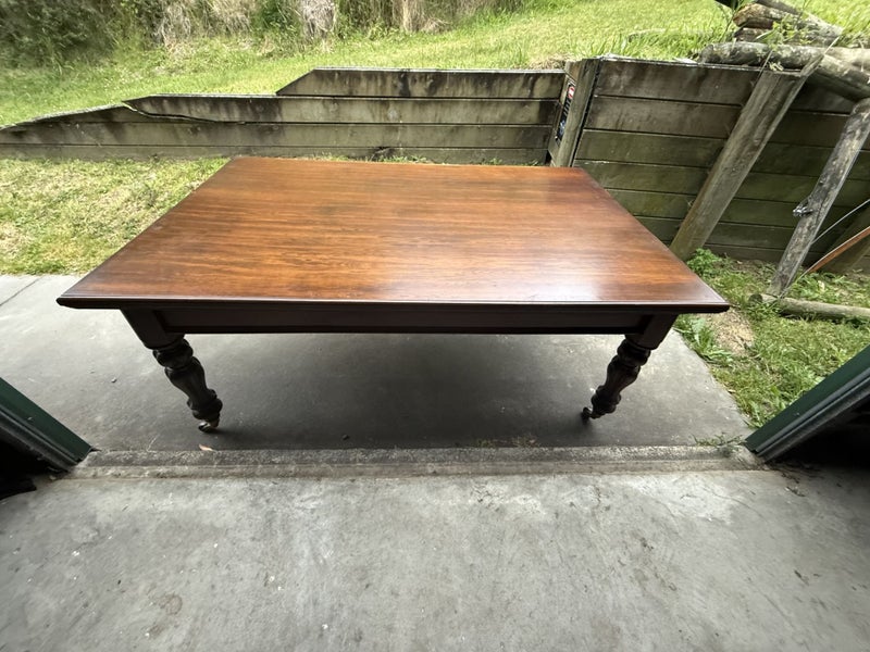 Antique William IV Mahogany Dining Table on Castors Carousel 13