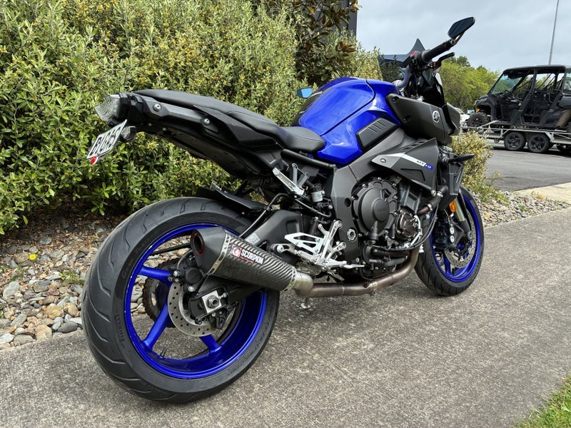 2016 Yamaha MT-1064150126713986112