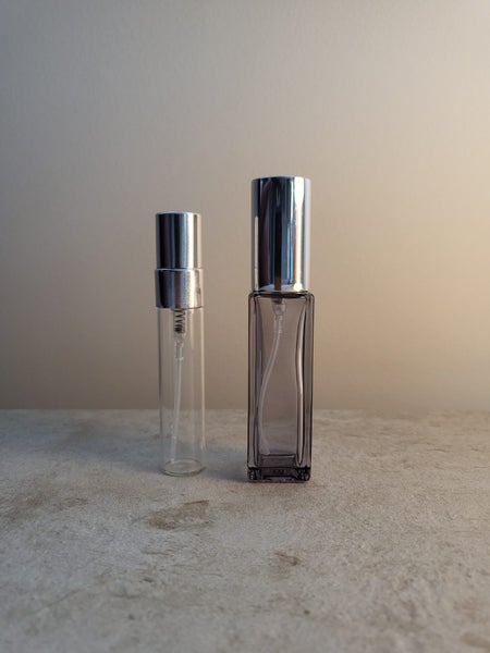 Chanel Les Exclusifs Coromandel or Cuir de Russie DECANT, TRAVEL SPRAY Carousel 4