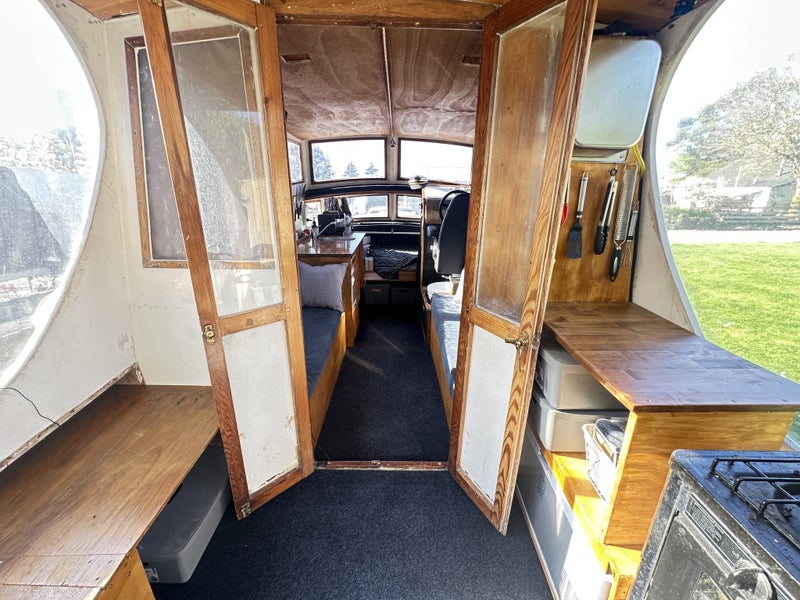 Multipurpose Caravan. Go Caravanning & Boating64150986128897113