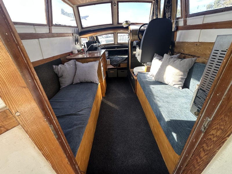 Multipurpose Caravan. Go Caravanning & Boating64150986128897111