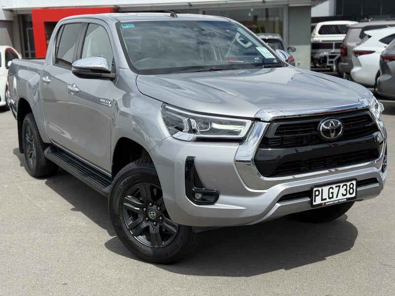 2022 Toyota Hilux SR5 2.8DT 6AT 2WD64151418948611111
