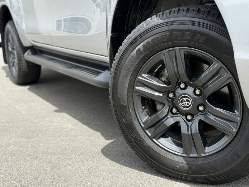 2022 Toyota Hilux SR5 2.8DT 6AT 2WD64151418948611112