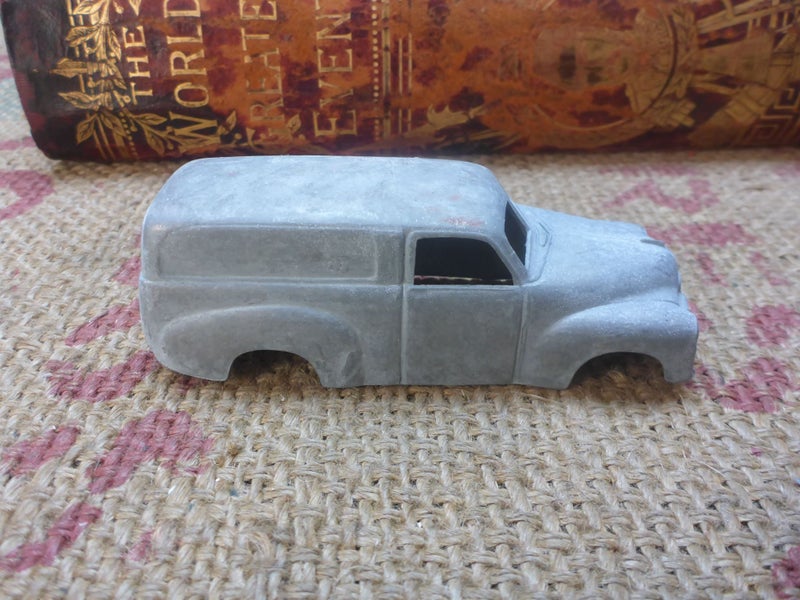 Vintage NZ Toy Micro Models Holden FJ Panel Van NZ Die Cast New Zealand Diecast Carousel 1