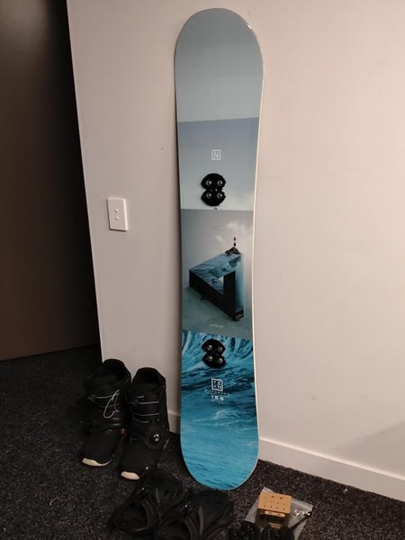 Nitro Snowboard Set - Board, Bindings, Boots & Bag/Backpack.64216676905474110