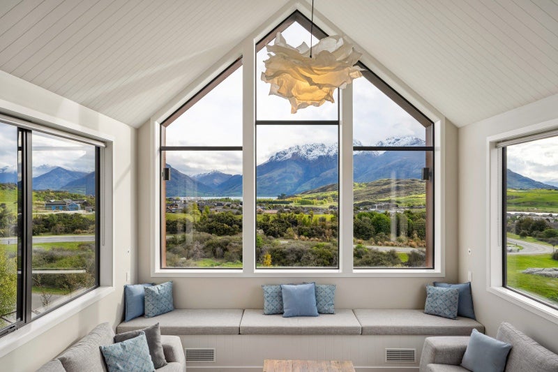 A contemporary masterpiece beneath The Remarkables64230526481025111