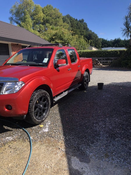 2012 Nissan Navara D/C St-X64153033165185112