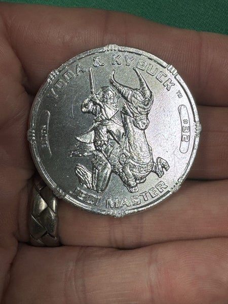 Star Wars Clone Wars 30 years Coin - Yoda and Kybuck Jedi Master Carousel 2