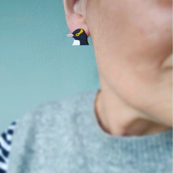 Hoiho Head Rimu Stud Earrings Carousel 1