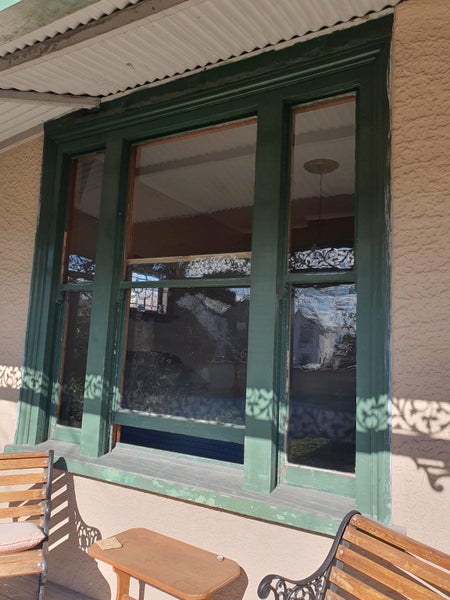 Kauri triple sash window64161149195393111