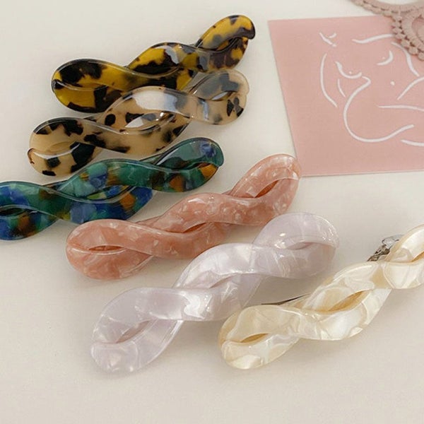 Braided Tortoise Shell Barrette "Presona" (Ivory) Carousel 3