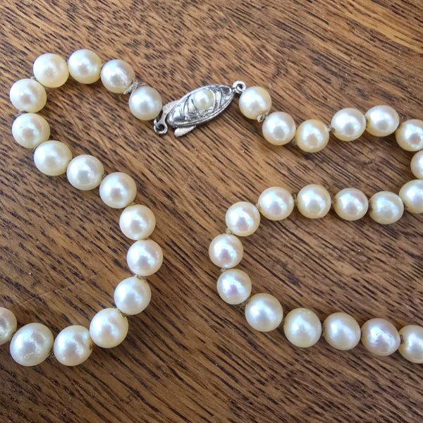 Silver & Pearl Necklace - Vintage Carousel 4