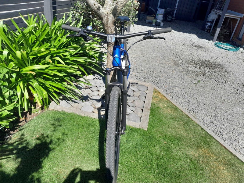 2022 Merida Big Nine 200 Matt Blue/White XL64494433700738112