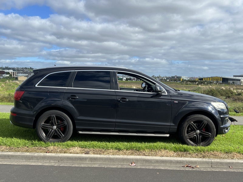2010 Audi Q764162645267843114