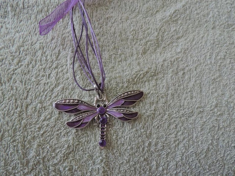 Very Lovely DragonFly Necklaces .... Several colours Carousel 2