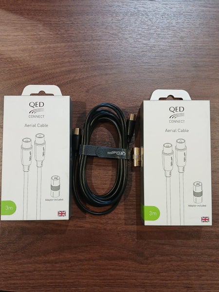 QED Connect Aerial Cable 1.5m (x3) Carousel 1