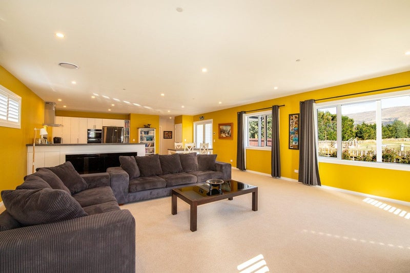 A Heritage Gem with a Modern Twist64163466699651112